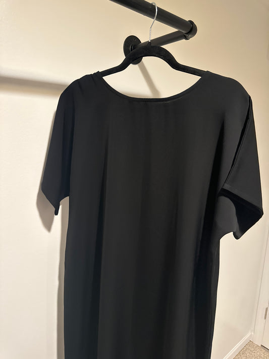 Nada Underdress