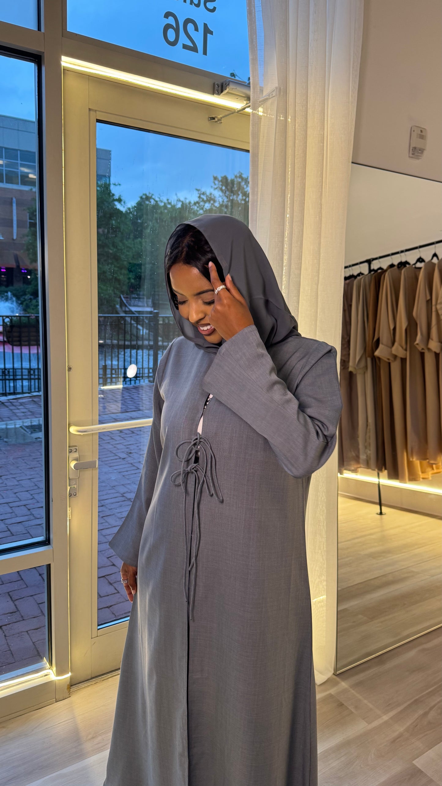 TIE ABAYA